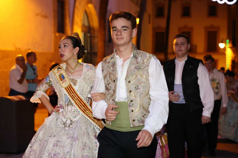 El pregó de Fogueres de Xàbia fa bullir la Plaça de l’Església El pregó de Fogueres de Xàbia fa bullir la Plaça de l’Església